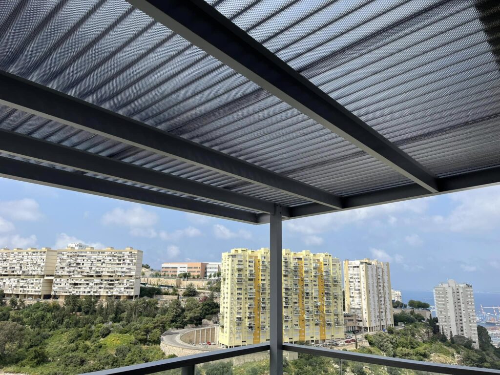 פרגולה אלומיניום למרפסת