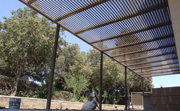 הקמת פרגולה קבועה בכיספין רמת הגולן